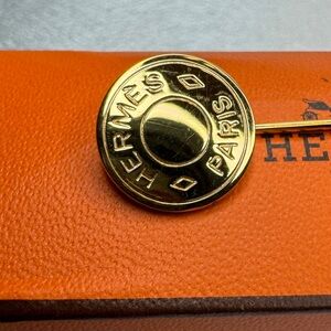 HERMES PARIS BIJOUTERIE FANTAISIE Pin Brooch Gold Brass